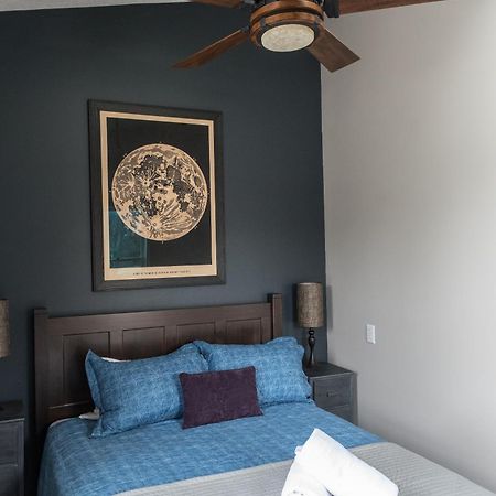 Creekside Inn Oneida Экстерьер фото