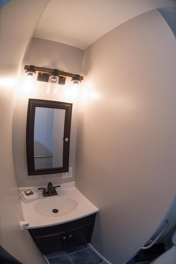 Creekside Inn Oneida Экстерьер фото